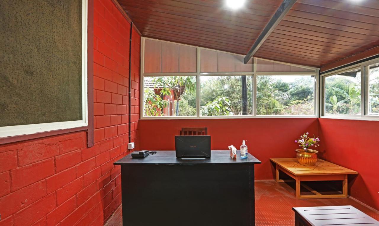 Hotel Allaranda Homestay マディケーリ エクステリア 写真