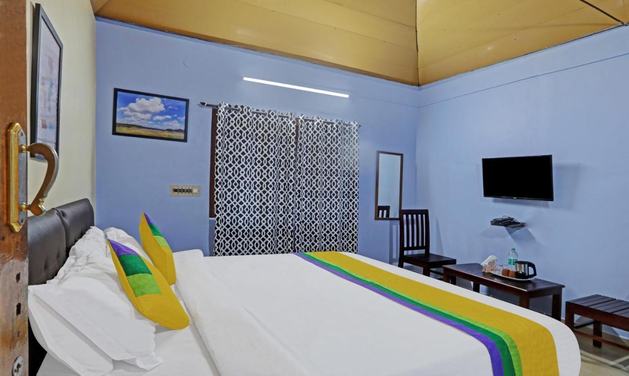 Hotel Allaranda Homestay マディケーリ エクステリア 写真