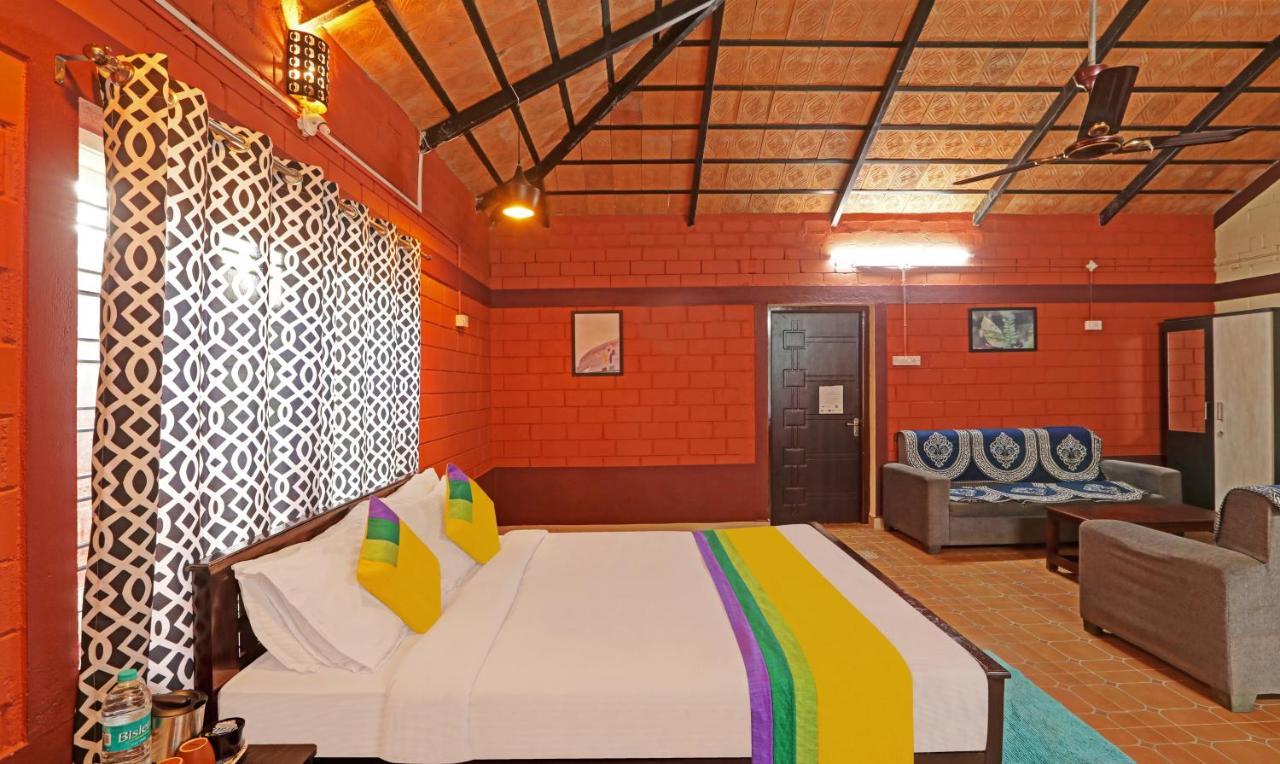 Hotel Allaranda Homestay マディケーリ エクステリア 写真
